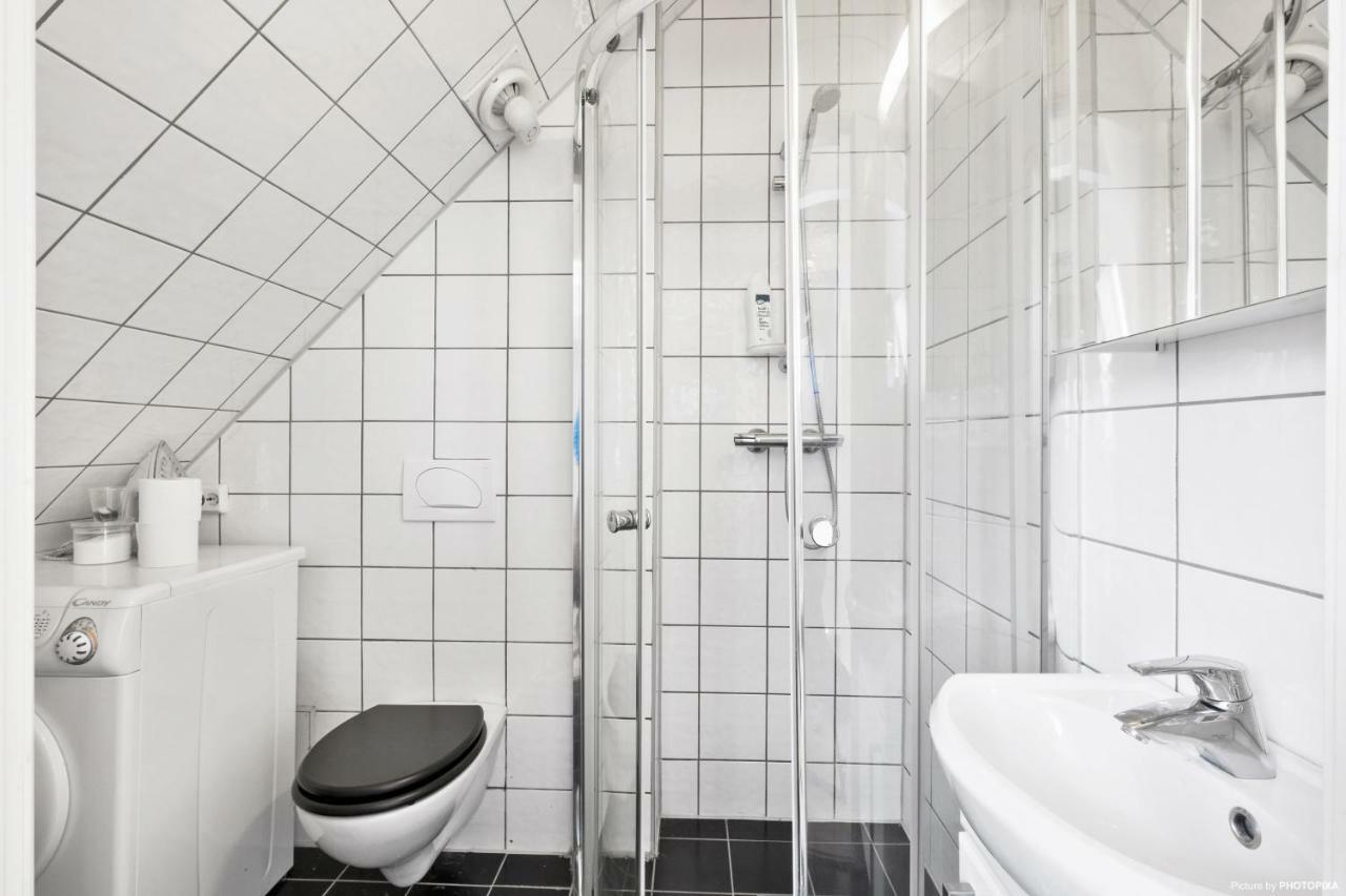 Norwegian Housing, Solbakkeveien 12 *
