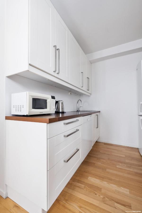 Norwegian Housing, Solbakkeveien 12 *