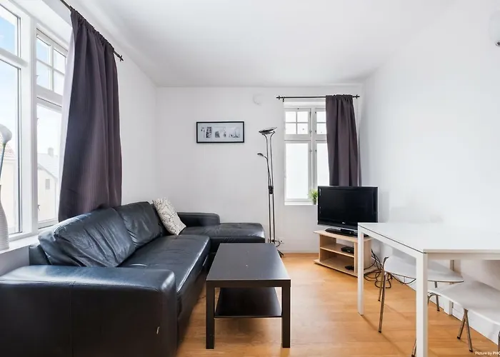 Norwegian Housing, Solbakkeveien 12